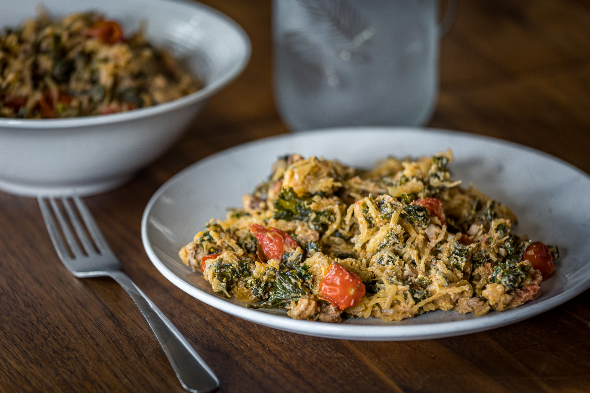 Courge spaghetti, kale et noix de grenoble