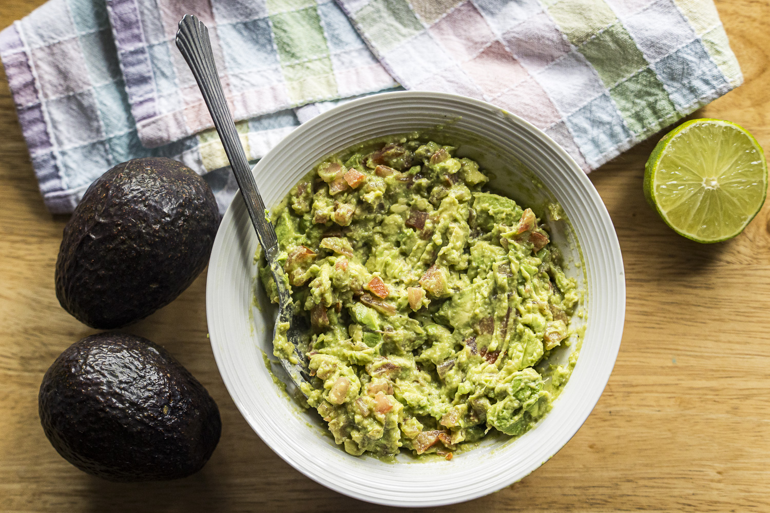 Guacamole Maison : Facile et Délicieux par fournoratio.com